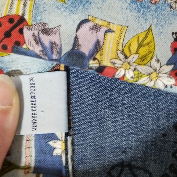 LACEY J DESIGNS Custom Upcycled Embroidered Ladybug Jean Jacket - Large Pockets - Picture 5 of 11